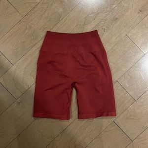copy - Alphalete amplify biker shorts 7.5"